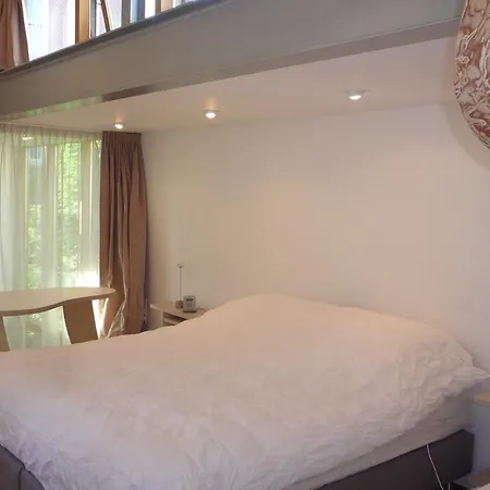 Starry Night Penthouse Apartment City Centre Bed & Breakfast *