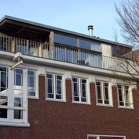 Starry Night Penthouse Apartment City Centre Bed & Breakfast *